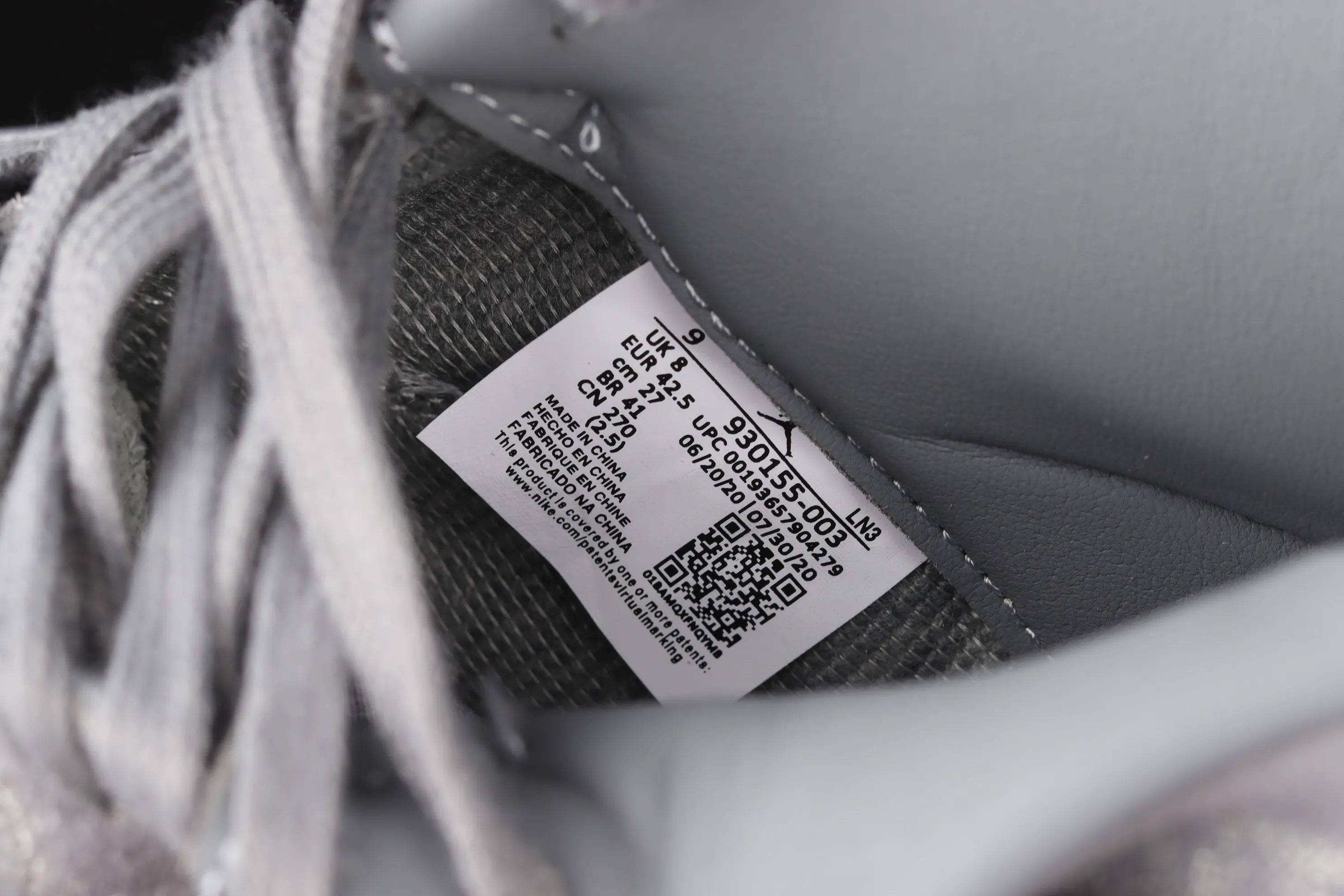 All categories Air Jordan Jordan series basketball shoes Air Jordan 4 G version Kaws x Air Jordan 4 Black AJ4 Luminous suede gray limited edition 930155-003